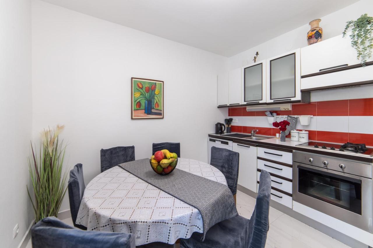 Apartman Porto 플로체 외부 사진